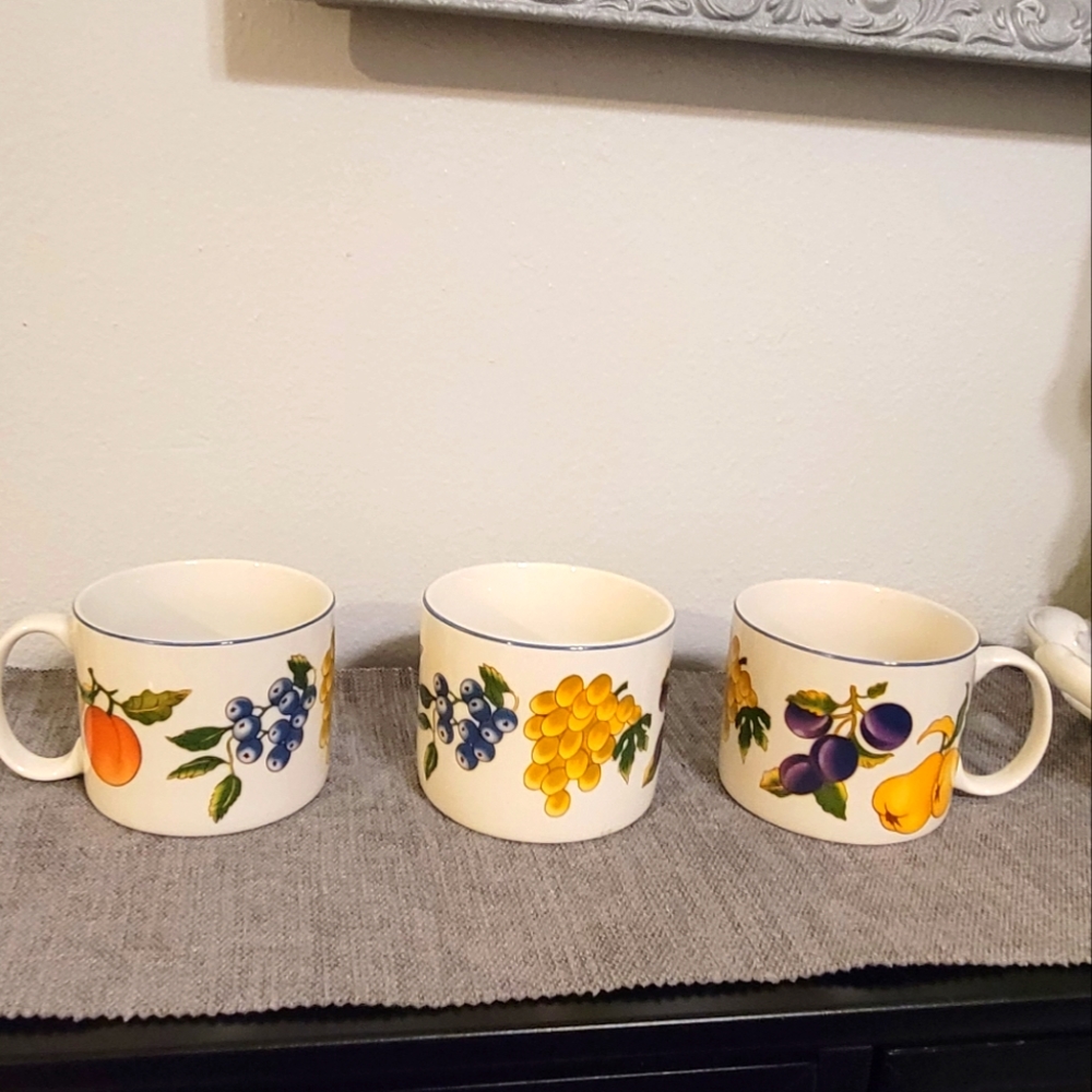 ESSENCE SUP MUG BY TABLETOPS SET OF 3